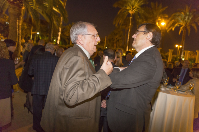 RV8IMCEONU0FI8PDMMW3