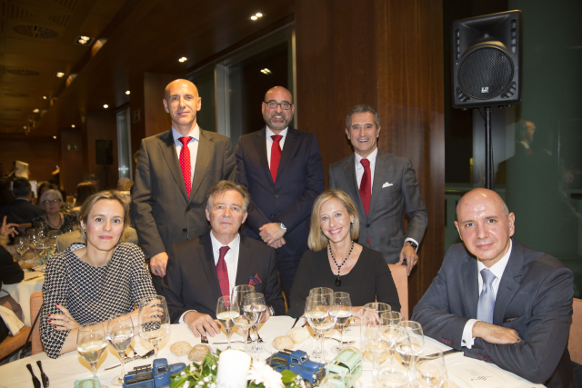 UEZPOUTB7CWPBV59GNKE