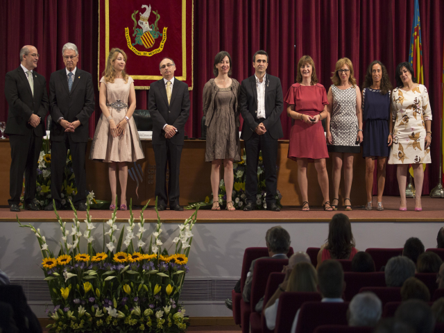 YU8682NZENORNPUG2CLS