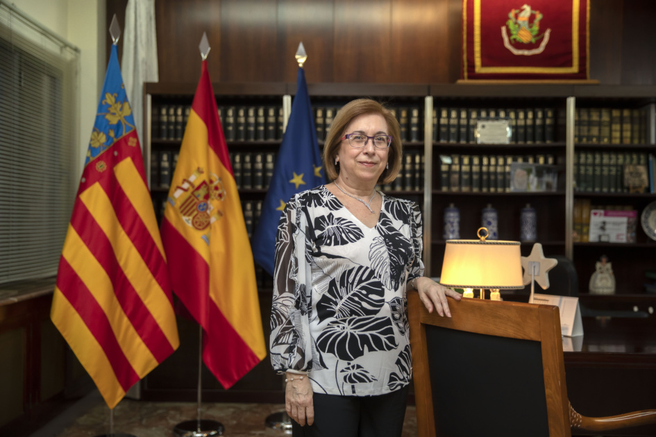 Dra. Dña. Carmen Castro Lisarde